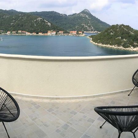 Apartments Kurelja Lastovo Eksteriør bilde
