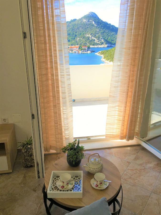 Apartments Kurelja Lastovo Eksteriør bilde