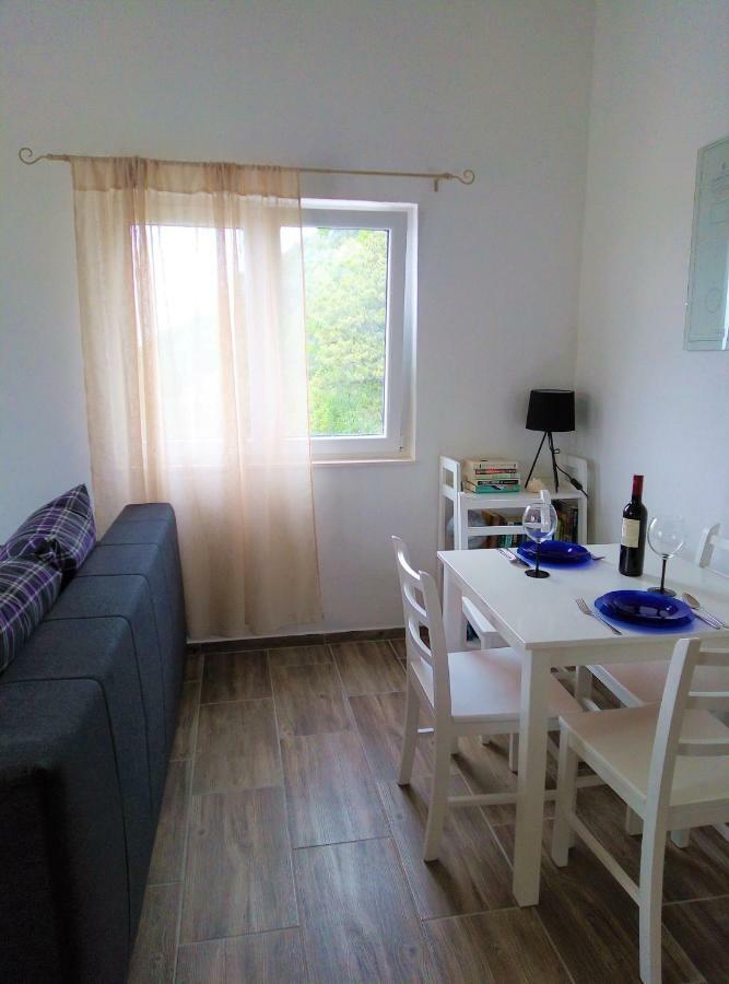 Apartments Kurelja Lastovo Eksteriør bilde