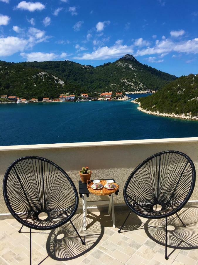 Apartments Kurelja Lastovo Eksteriør bilde
