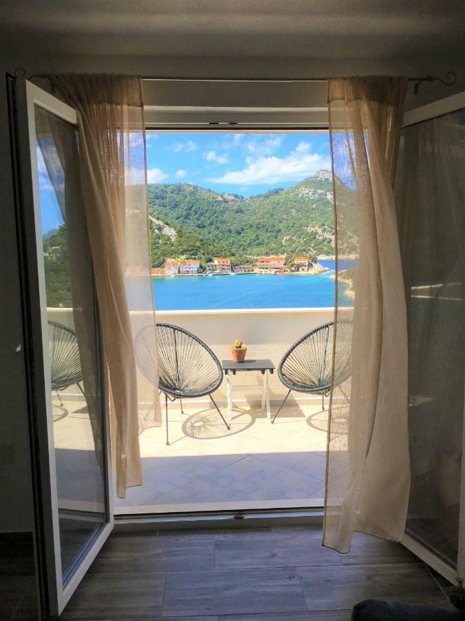 Apartments Kurelja Lastovo Eksteriør bilde